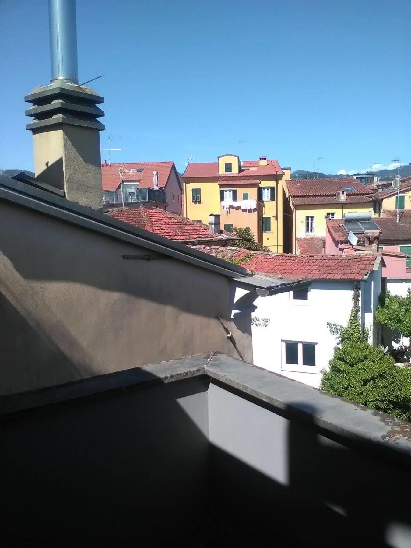 萨尔扎纳 马列塔旅馆酒店 外观 照片